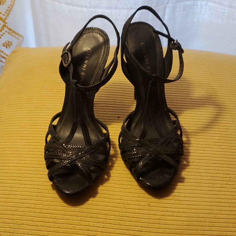 Gianni bini t-strap heels